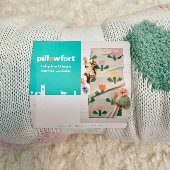 Pillowfort Tulip Knit Throw Blanket Cream Green Pink 48x58 - Picture 5 of 6